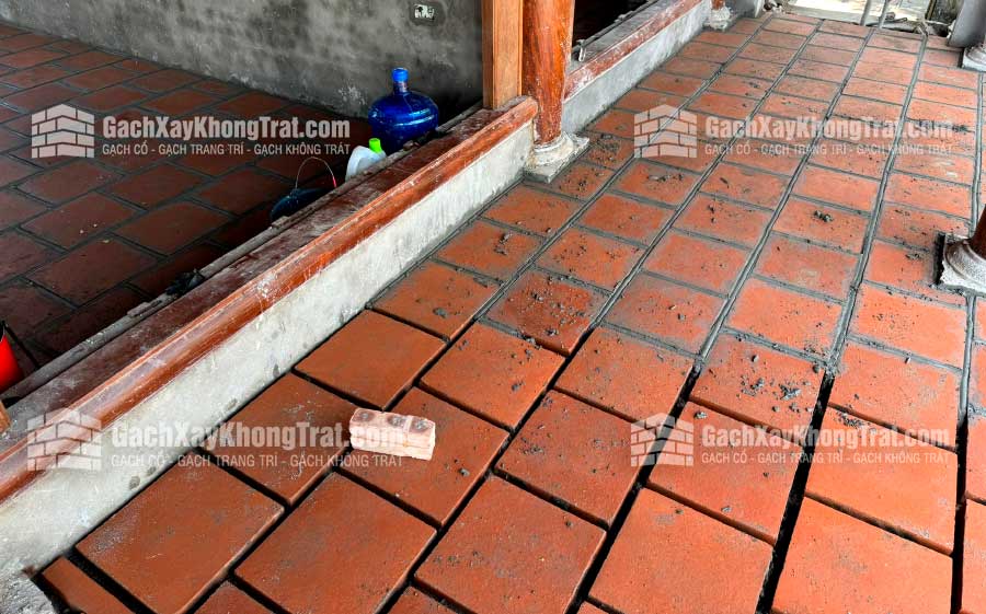 Gạch Bát Cổ Lát Sân 300x300x50